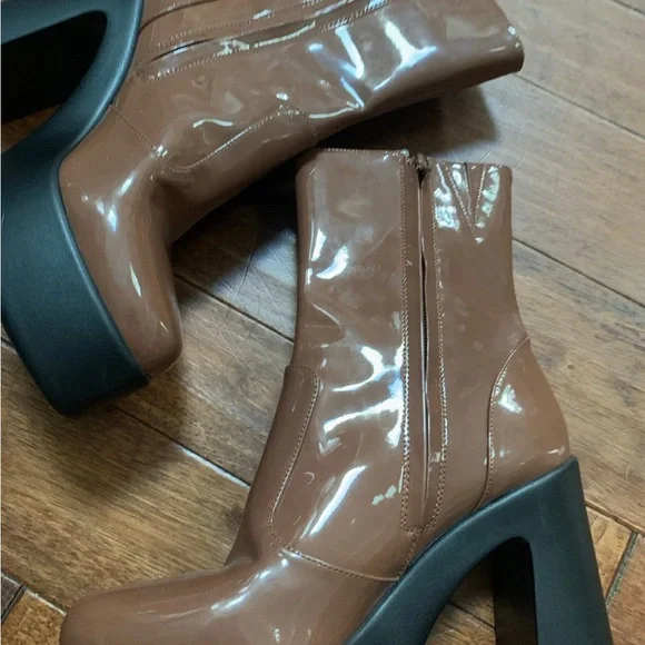 Gianni Bini Gb Levi Tate Patent Platform Mid Boots 8.5 - Picture 8 of 9